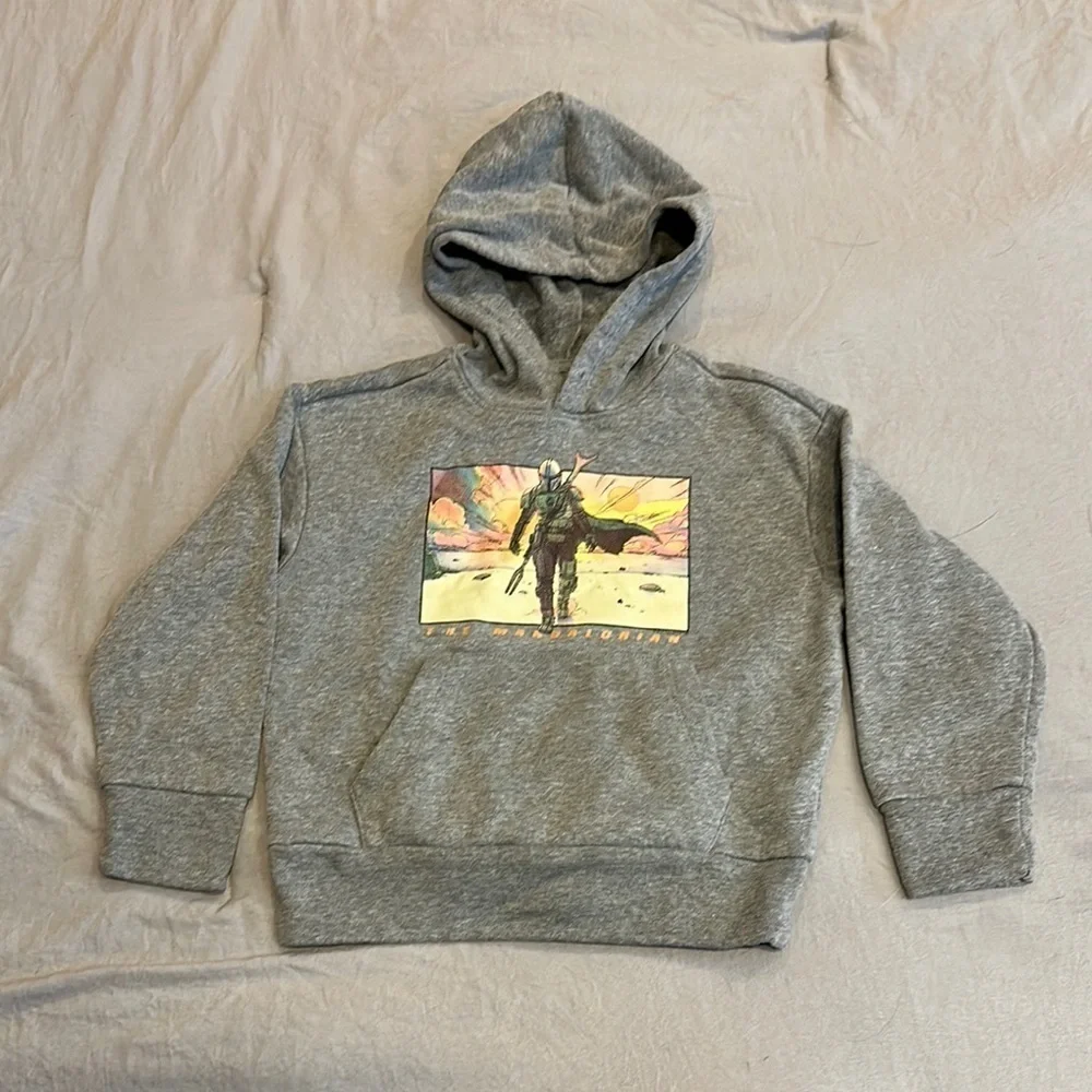 Old Navy Gray kids mandalorian Hoodie Sweatshirt size small